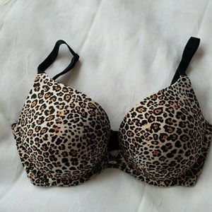 Victoria's Secret Fabulous Plunge Push-up Bra